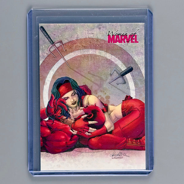 Daredevil & Elektra Embrace E4